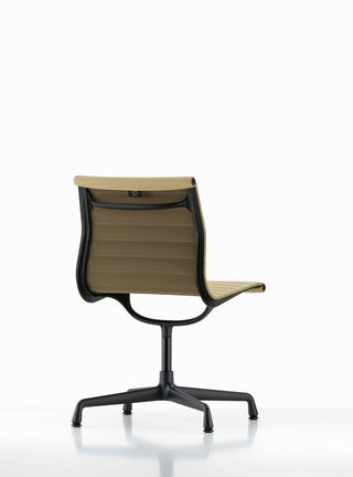 Aluminium Chair EA 101